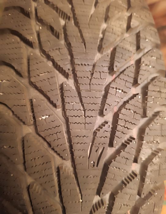 Продам 4 Покрышки с дисками 185/65 R14