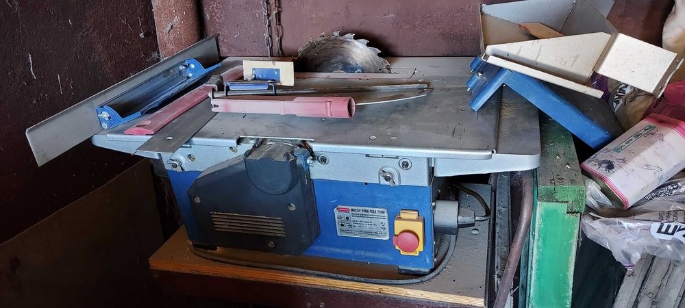 Продам дом в Шахтерском поселке или обмен