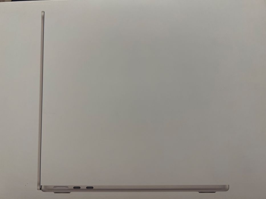 MacBook Air 13 2024 года