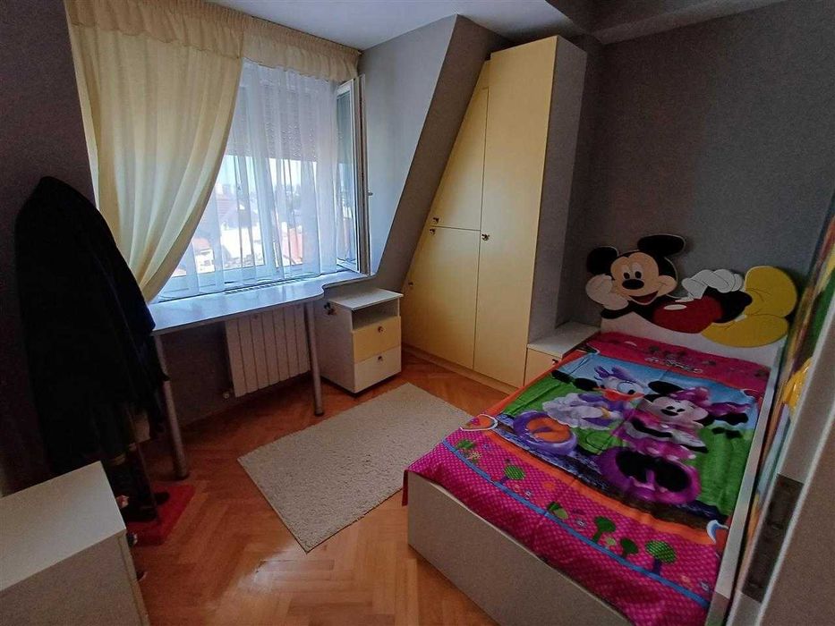 Дава се под наем Многостаен апартамент в Пловдив, Кючук Париж - 98 кв.м за 453.9 € - Снимка #10