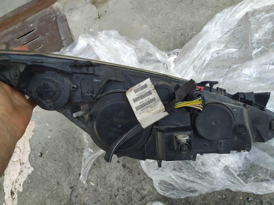 Ляв фар пежо 307 фейслифт