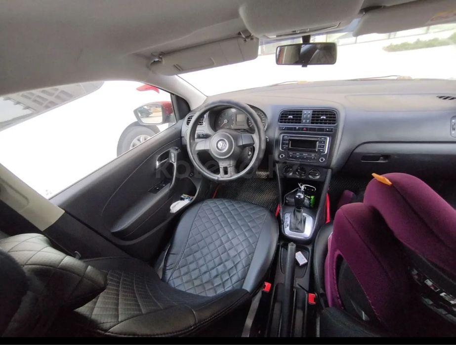 Продам Фольсваген поло 2013