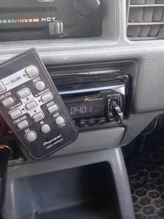 Pioneer mafon sotiladi