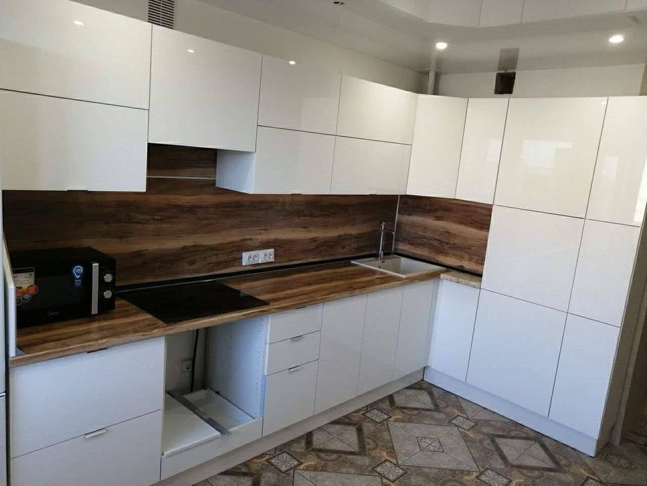 Кухня под заказ любая