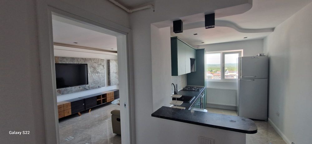 Inchiriez apartament 3 camere zona ultracentrala Targoviste