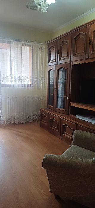Apartament 2 camere,Icfrimu,:300euro/luna