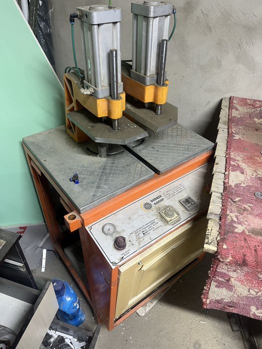 Станок пластиковый окно.