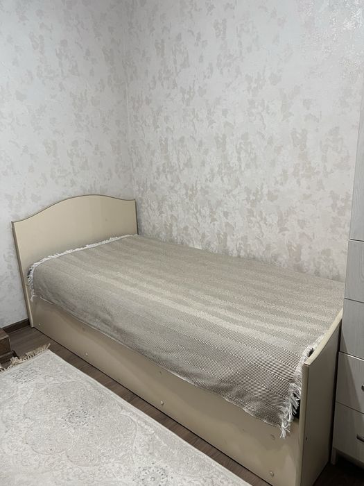 Кровать  односпальная