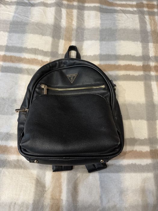 Раница Guess (от кожа )