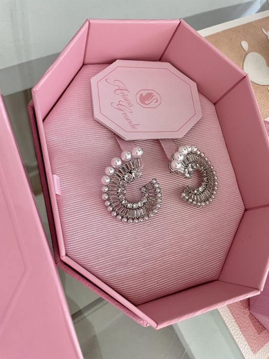 Ariana Grande Swarovski