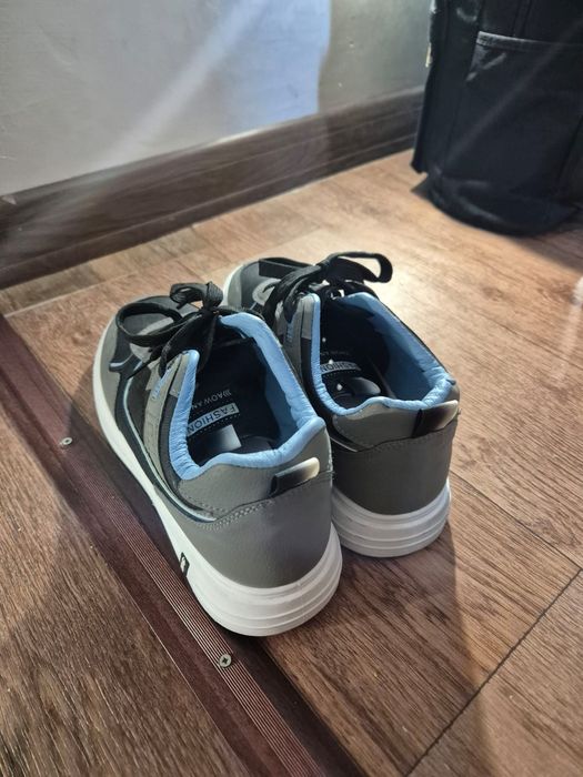 Продам Кроссовки Fashion