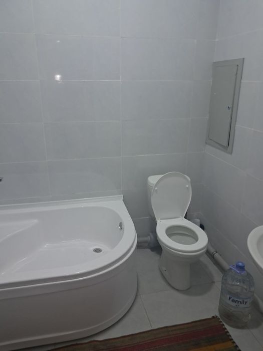 Kvartira 2-xonali 70kv