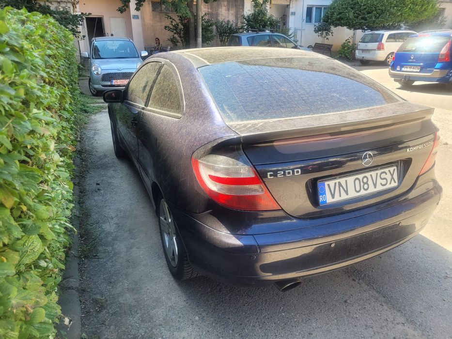 MERCEDES-BENZ E-Class 0 — imagine 3