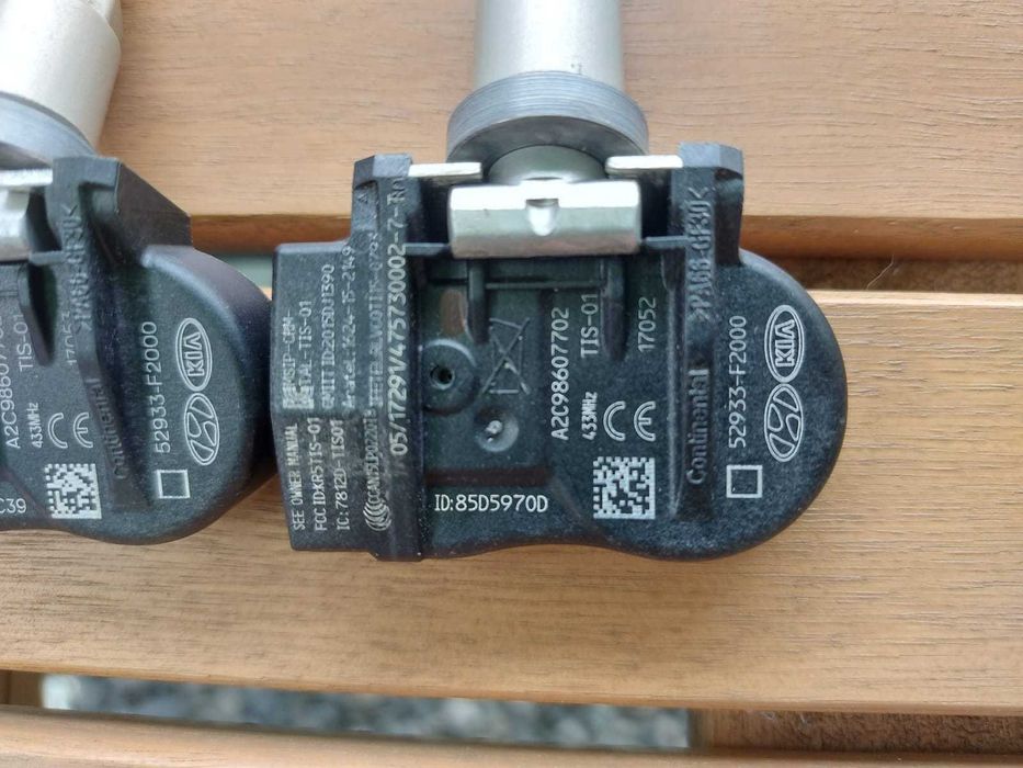 Senzor presiune Hyundai Kia 52933 F2000 Elantra Kona i30  Niro 2V100