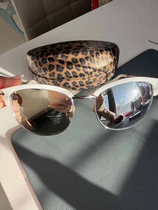 Слънчеви очила Guess