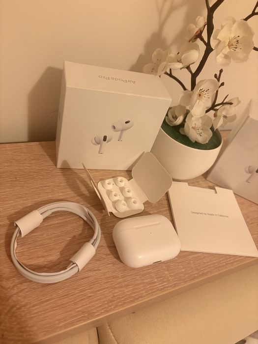 AirPods Pro 2 sigilate cu anc