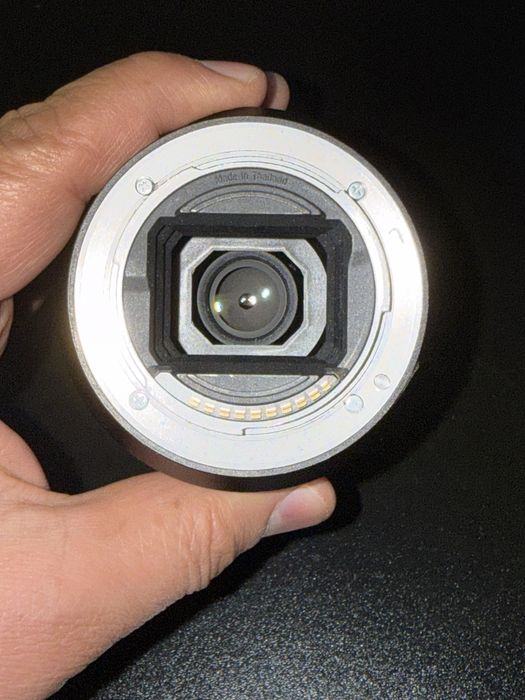 Продаю объектив Sony 16-35