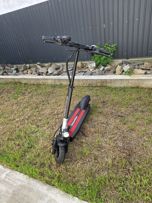 Trotineta electrica Urban Glide 45 km/h, 40 km autonomie