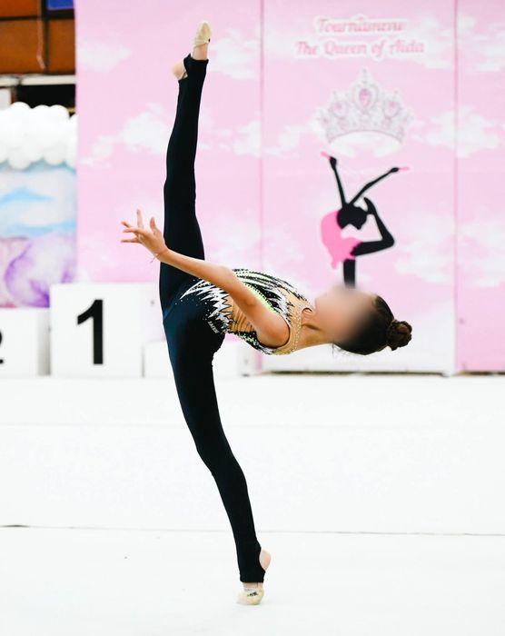 Jackie - Майо за художествена гимнастика за ръст около 135см.