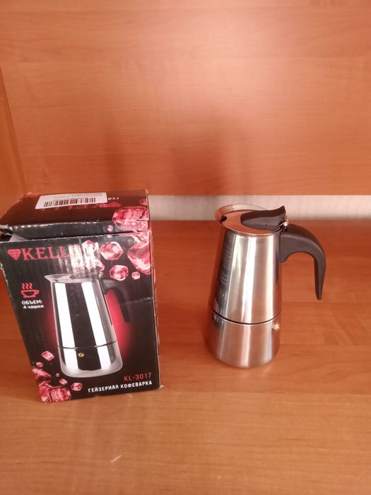 Новая гейзерная кофеварка