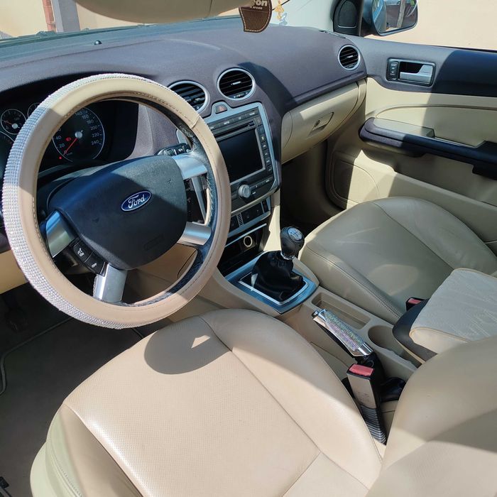 Vând Ford Focus cc cabrio, model Pininfarina 2008 diesel