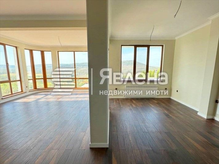 Продава се Къща в с. Оброчище, Област Добрич - 243 кв.м за 1544 €/кв.м - Снимка #6