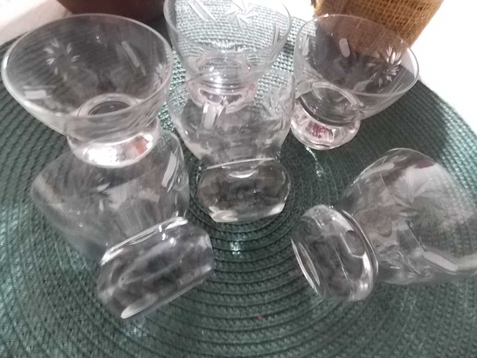 set pahare din sticla - 30 lei/set si 50 lei/set