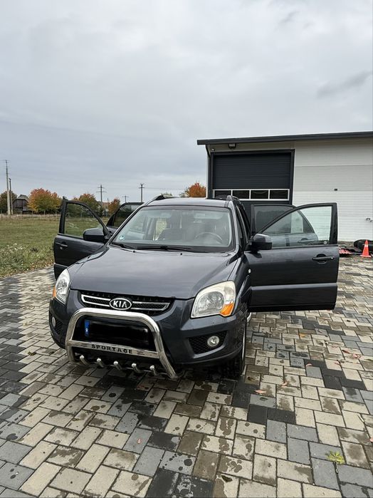 KIA Sportage 2010 — imagine 2