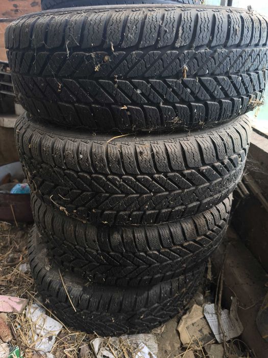 cauciucuri de iarnă Kelly 185/65 R14 cu tot cu jante