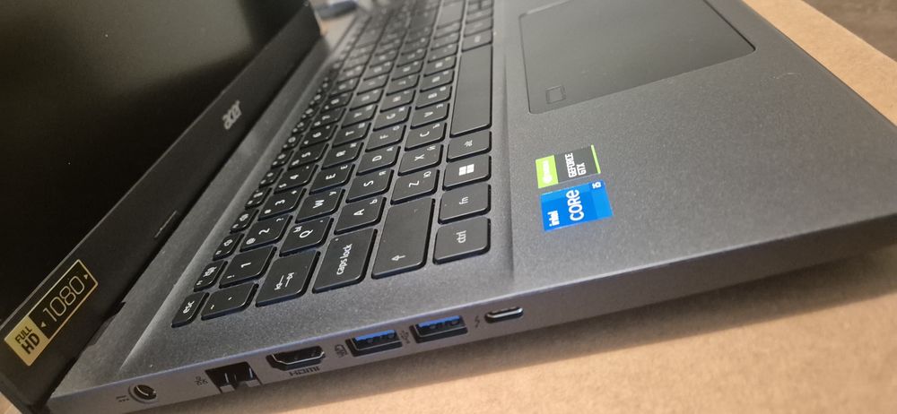 Acer aspire 7 A715 76G геймърски лаптоп