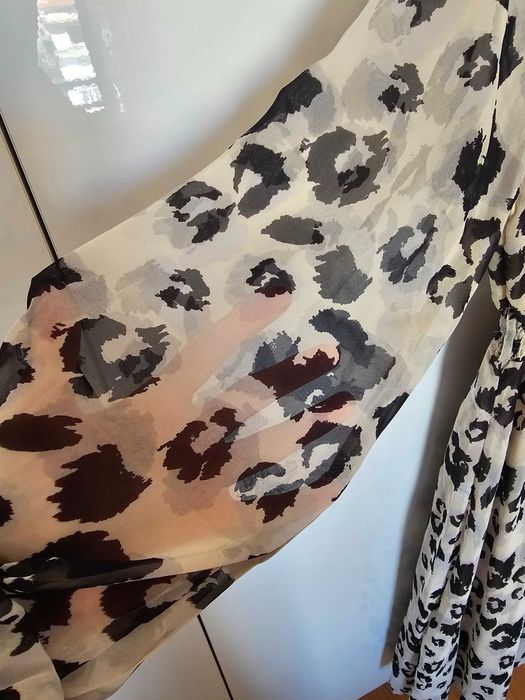 Много ефектна дамска рокля