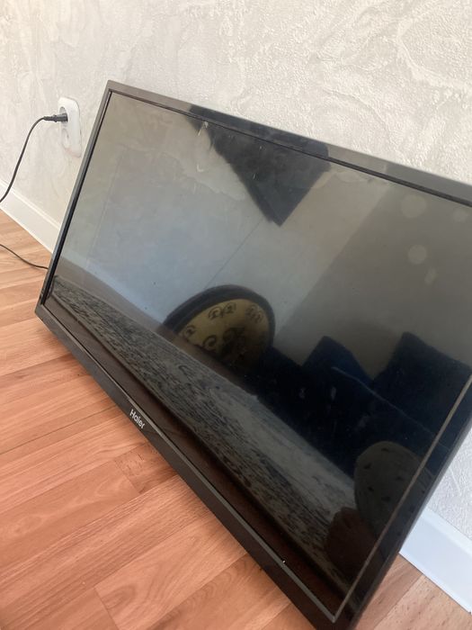 Продам на запчасти телевизор