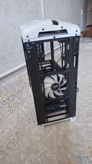Продам корпус GameMax H601 White ТОРГ есть