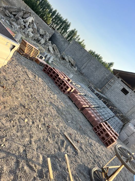 Шлакоблок чекланмаган микдорда заказ оламиз