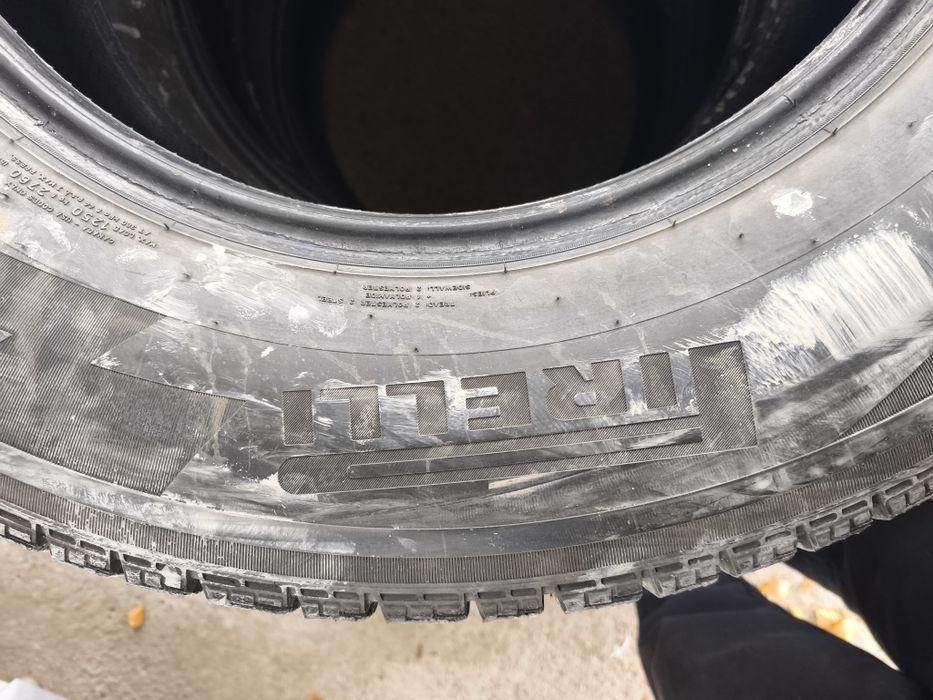Pirelli Ice Zero 285/60/18