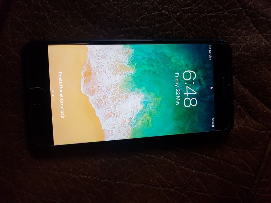 Продавам,  заменям  iPhone 7plus 256