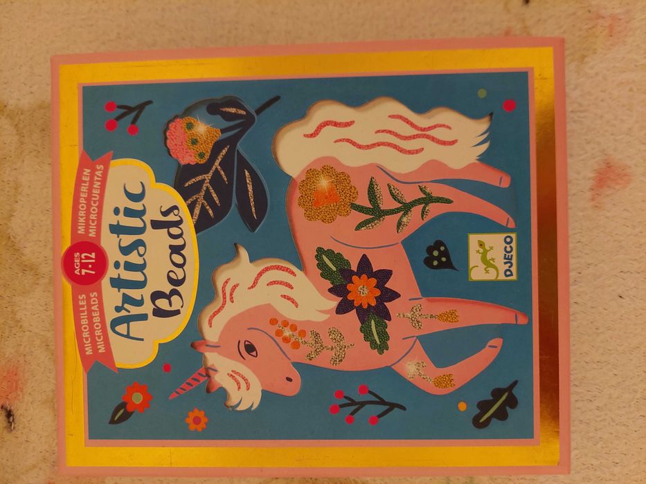 Творчески комплект Djeco Flowers and Fleur - колажи с мъниста