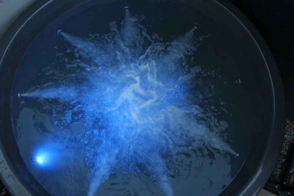 Ciubăr / jacuzzi fibra de sticla, Cu soba intergrata.