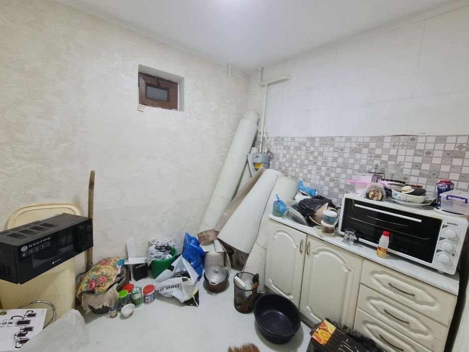 Срочно сотилади 1 хона 1 этаж ески  планировка