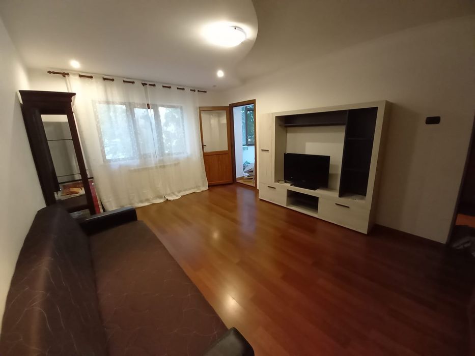 PERSOANĂ FIZICĂ  Închiriez ap. 2 cam,nicolina -prima stație  Podul Ros