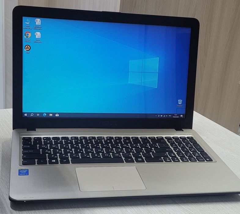 Продам Ноутбук ASUS intel i3