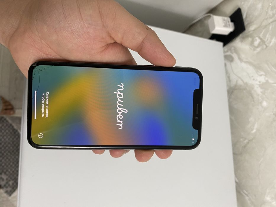 Продам айфон XR буу