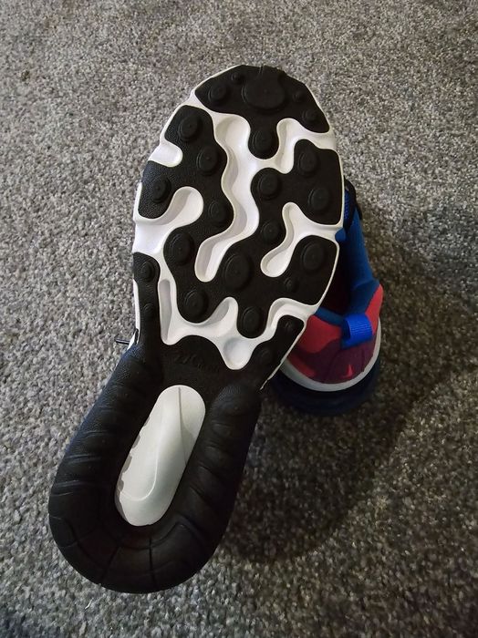 Nike Air Max 270 React