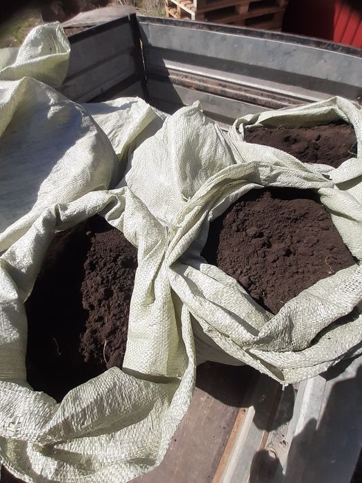Чернозем в мешках