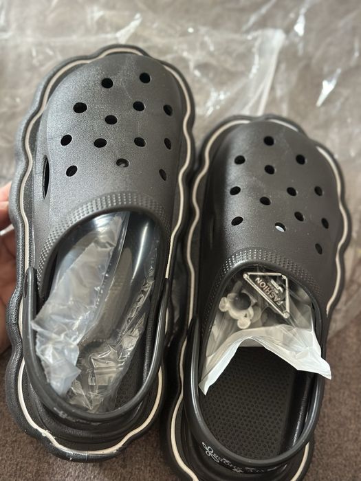 Продам жен. кроксы НОВЫЕ !