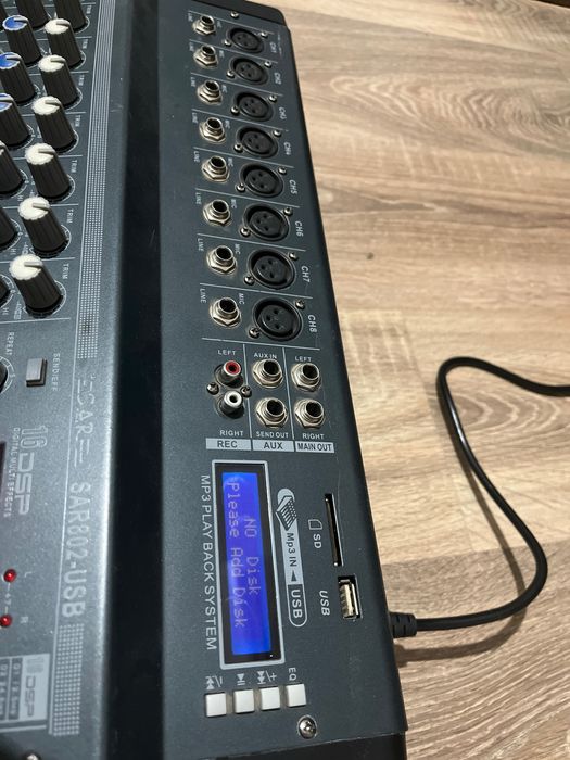 Усиленный микшерный пульт (powered mixer)