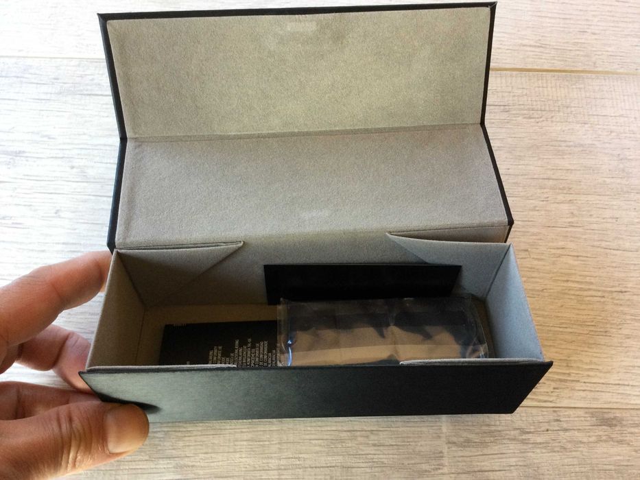 НОВА 100 % оригинална черна кутия калъф за очила PORSCHE DESIGN