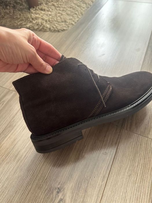 Продам мужские ботинки