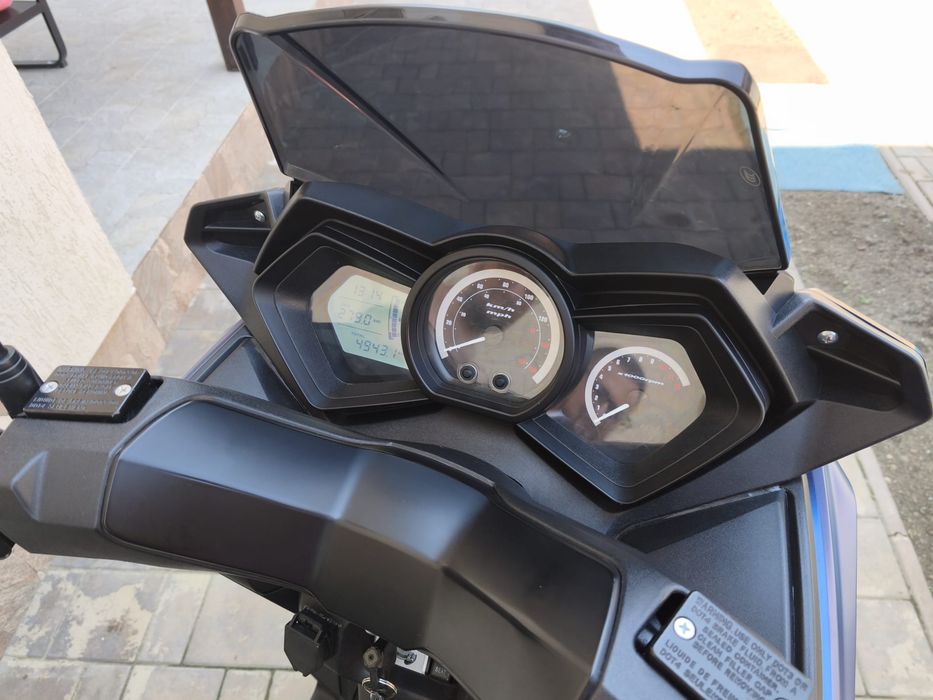 Maxi Scuter Mitt 125 GTS