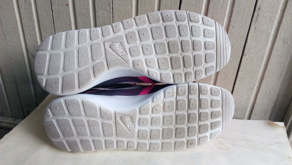 ''Nike Roshe Run Flight Weight''оригинални маратонки 37.5 номер